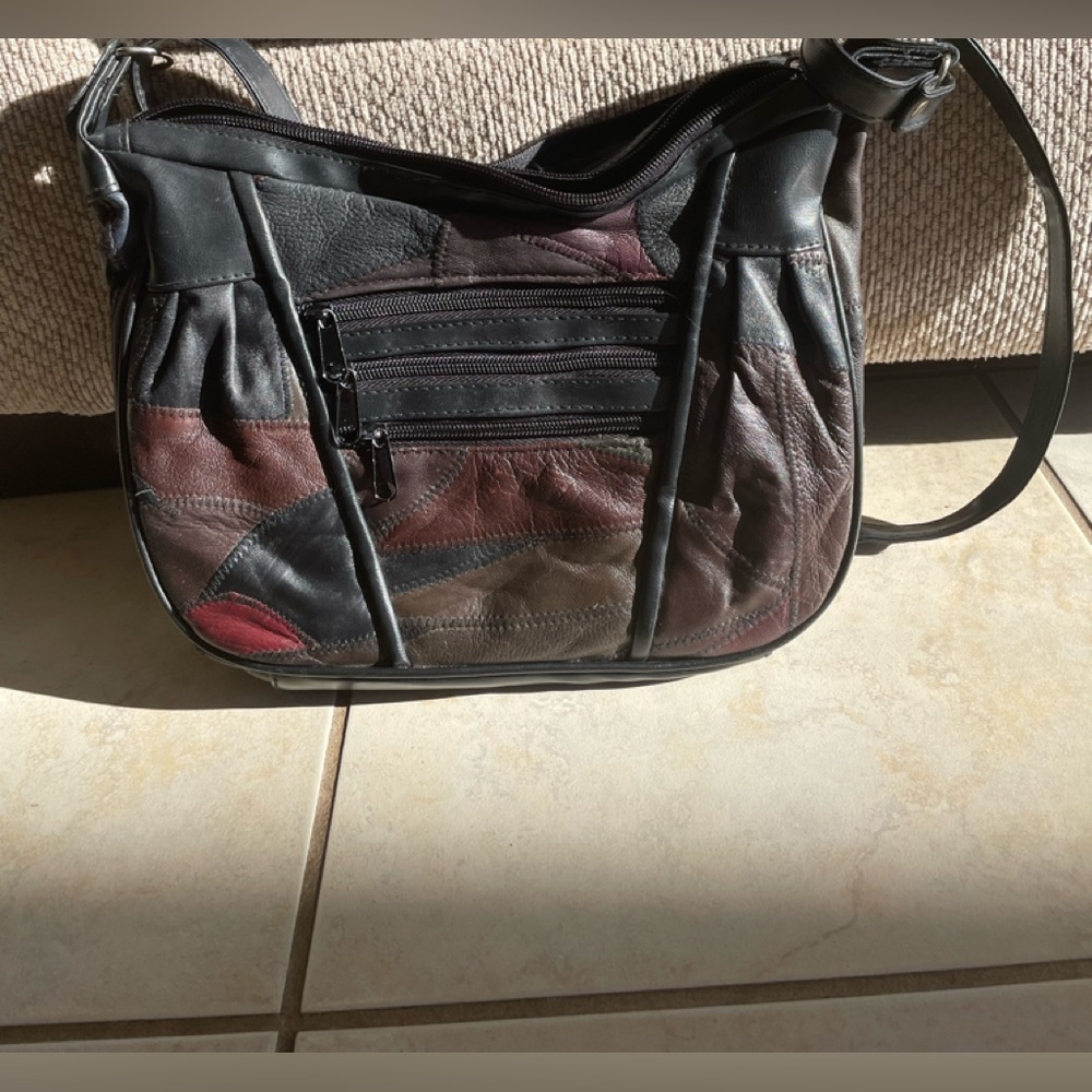 Leather patchwork pattern purse